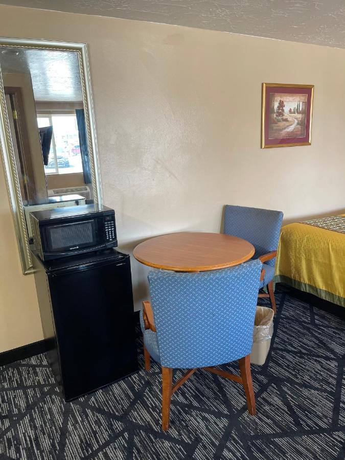 Riverton Inn & Suites 里弗顿 外观 照片